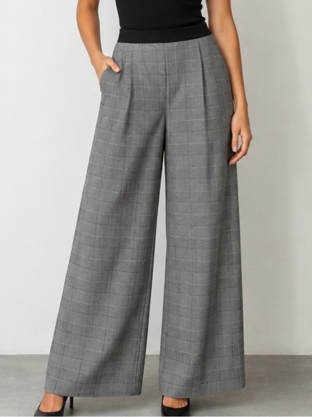 NWT NVLT Wide Leg Plaid Dress Pants - Gray